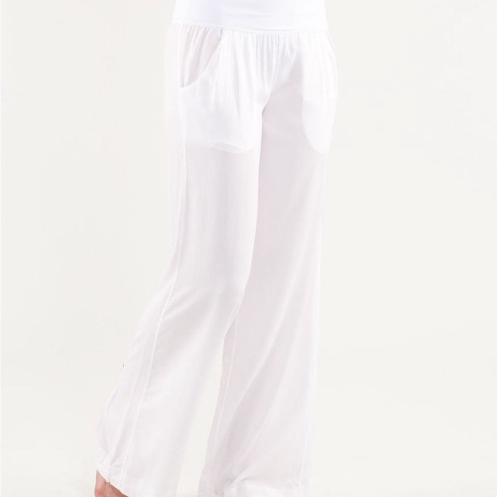 Womens Lululemon Drishti Unlined Athletic Pant White Wide Barrel Leg 6 Culottes
